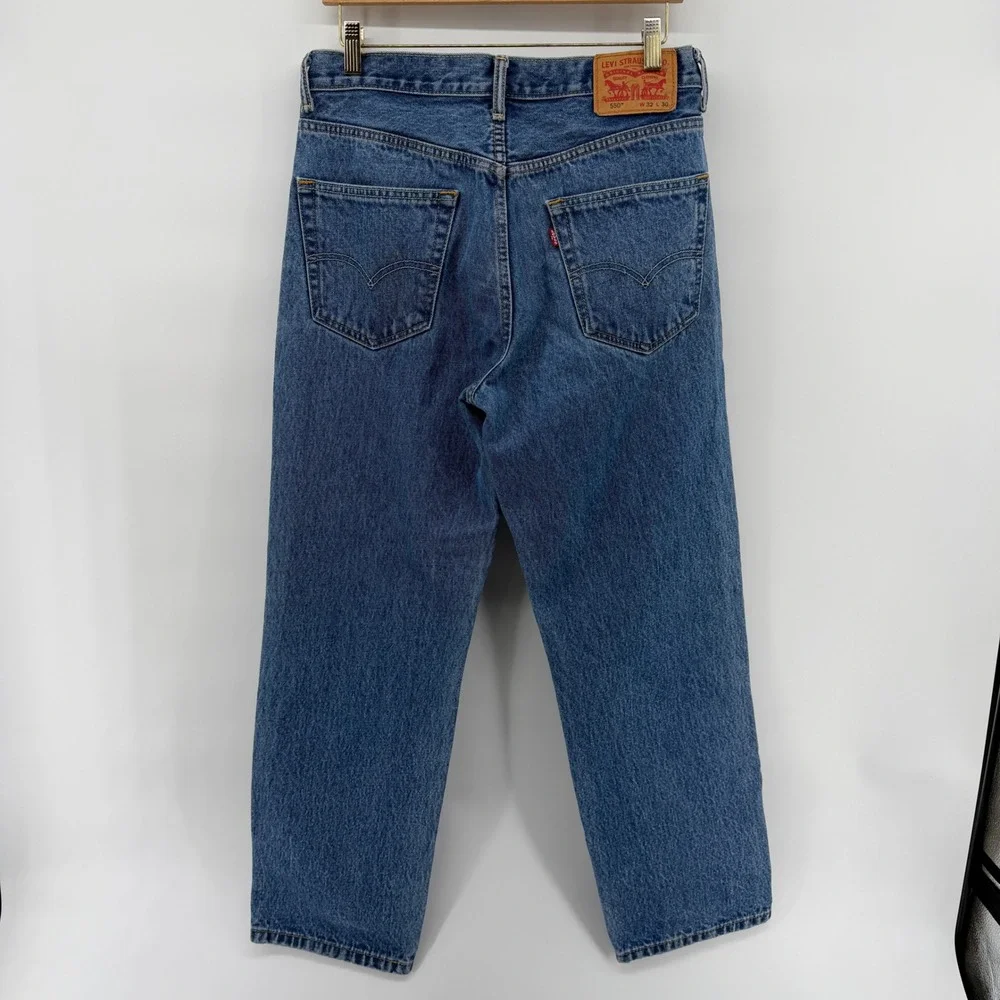 Levis 550 Relaxed Fit Tapered Leg Jeans Medium Wash Blue 32x30 00550-4891